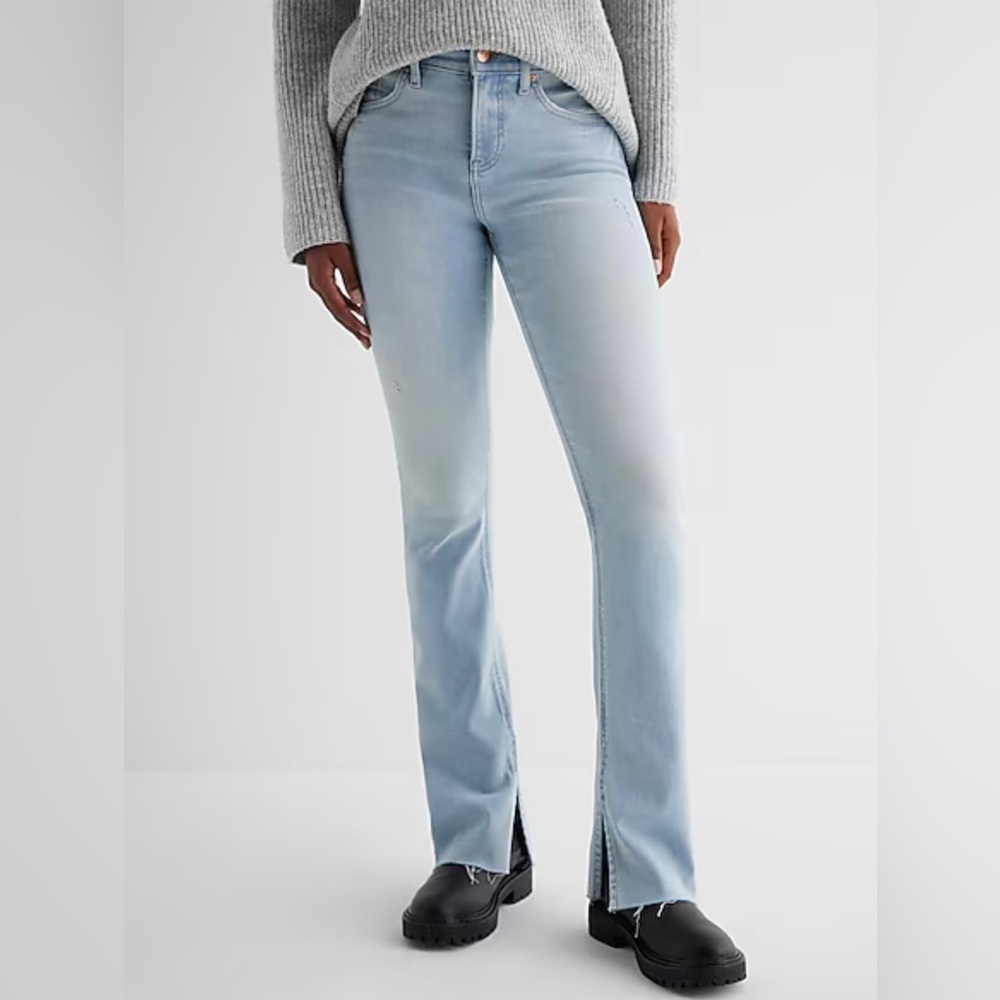 Express Skyscraper Mid Rise Light Wash Jeans